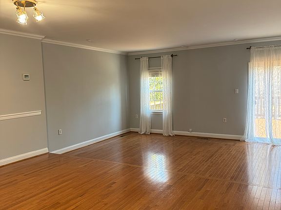 4th image of 12237 Cinnamon St