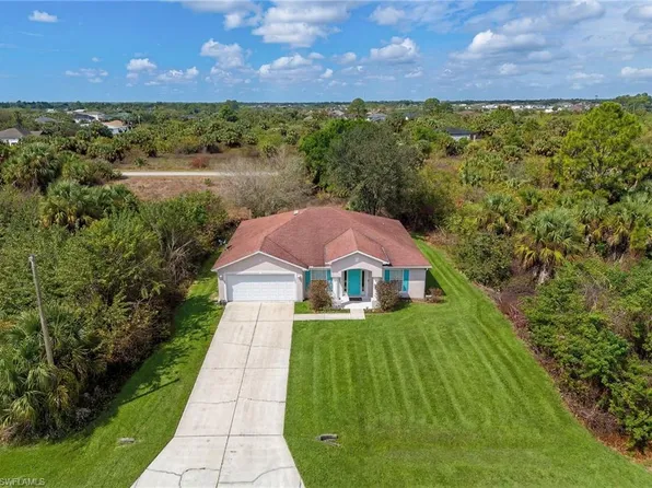 320 Laurel AVE, LEHIGH ACRES, FL 33974