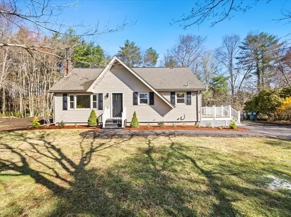 41 Marianne Dr, Bridgewater, MA 02324