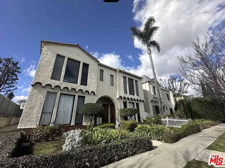 259 S Elm Dr — Photo 2