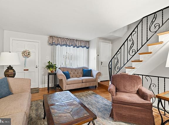 5th image of 400 Westbridge Rd