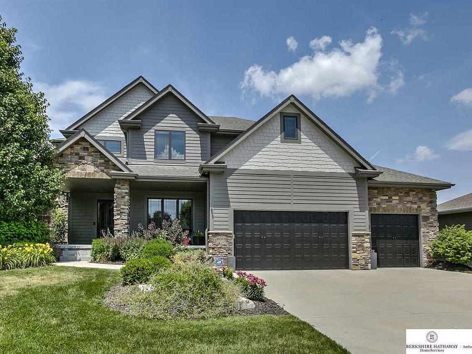 1st image of 19510 Briggs Cir