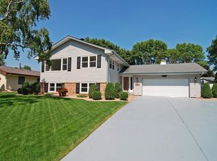 4972 Zealand Ave N, New Hope, MN 55428