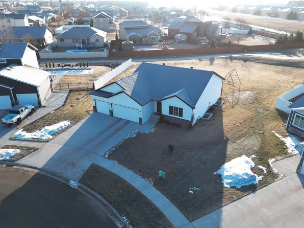 3760 Merrifield Dr S, Fargo, ND 58104