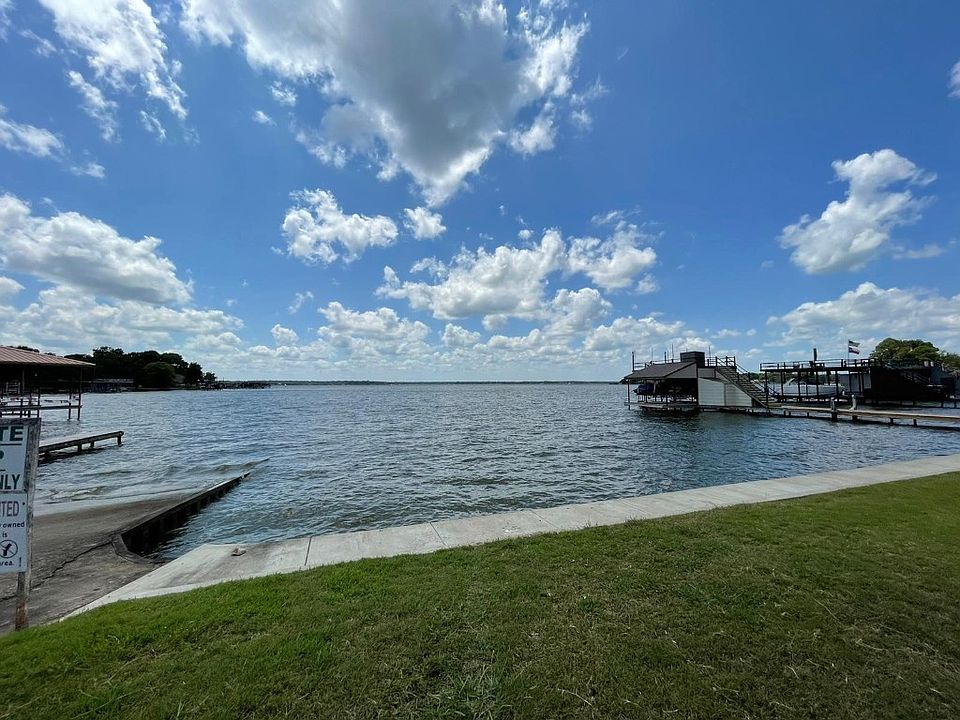 1st image of 115 Palo Blanco Dr