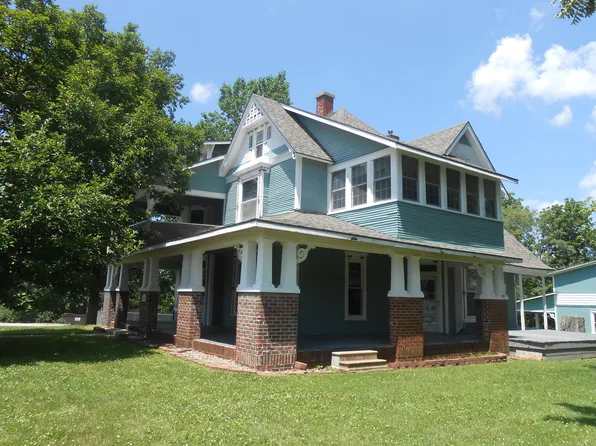 103 W Daniel St, Albany, MO 64402