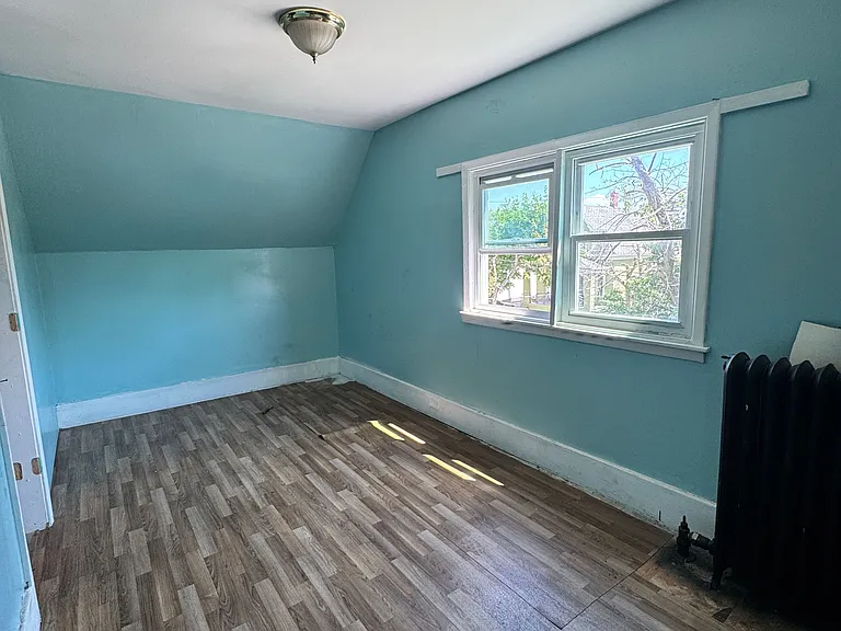 24 Schreck Ave #2 — Photo 2