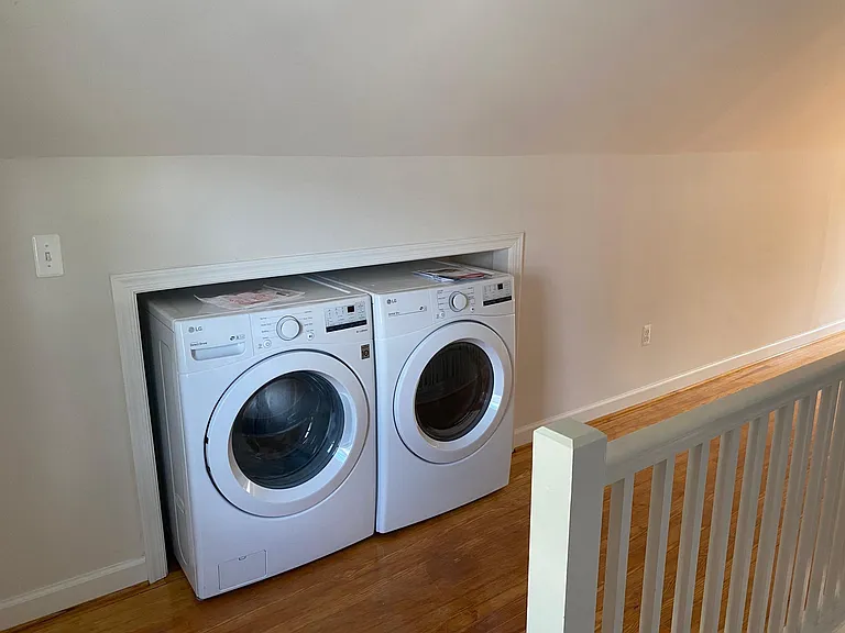 2514 S Kenwood St — Photo 17