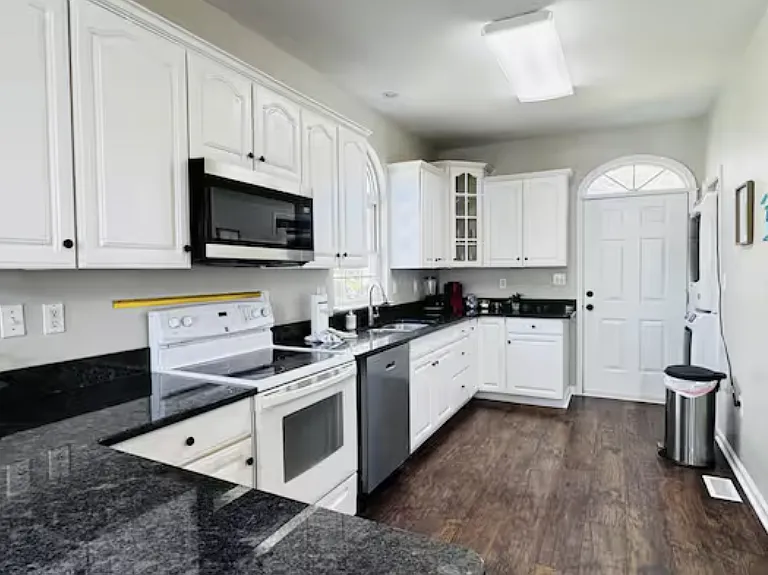 598 Coquina Ave #1 — Photo 5