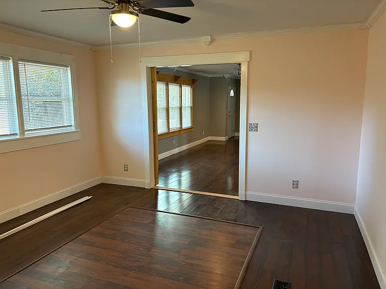 305 W Lane St — Photo 16