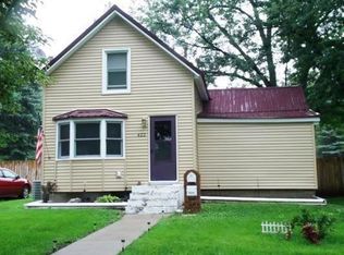 422 High St, Grinnell, IA 50112