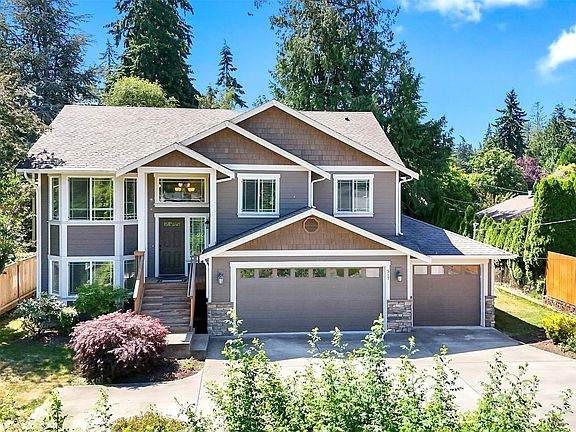 4th image of 517 N 205th Street