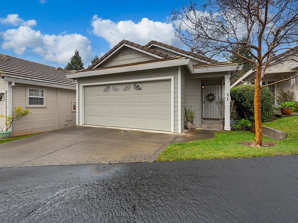 3040 Granada Ct #34