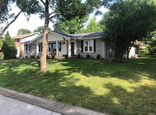 36 Normandy Dr, Lake Saint Louis, MO 63367