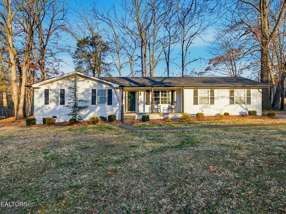 1st image of 705 Ike Ln
