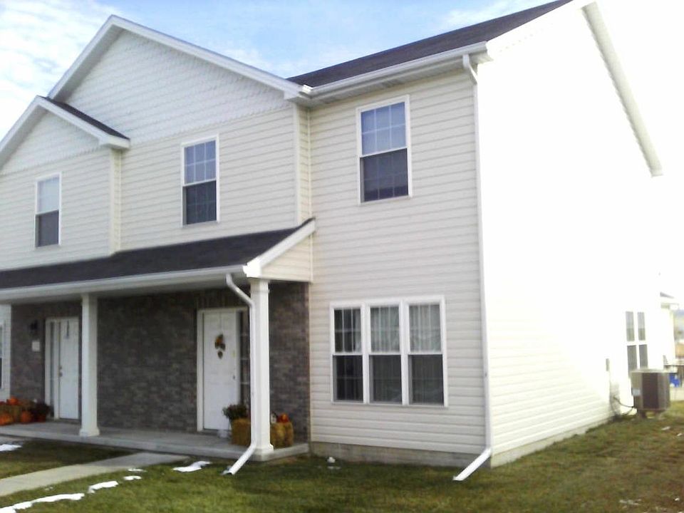 1st image of 824 Lamont Dr