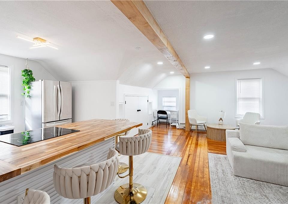1st image of 49-51 Wealth Ave
