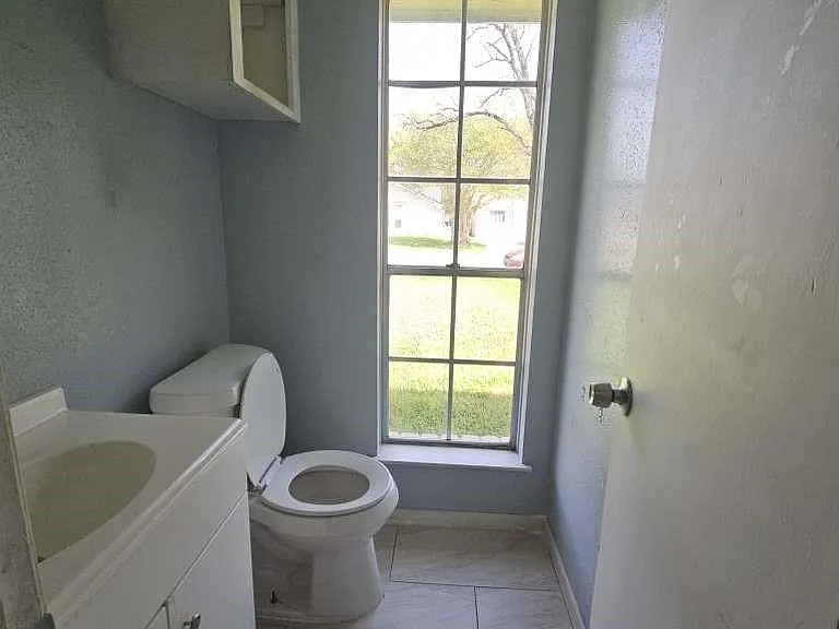 7623 Kellwood Dr — Photo 10