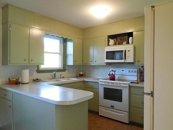 2nd image of 102 Municipal Dr
