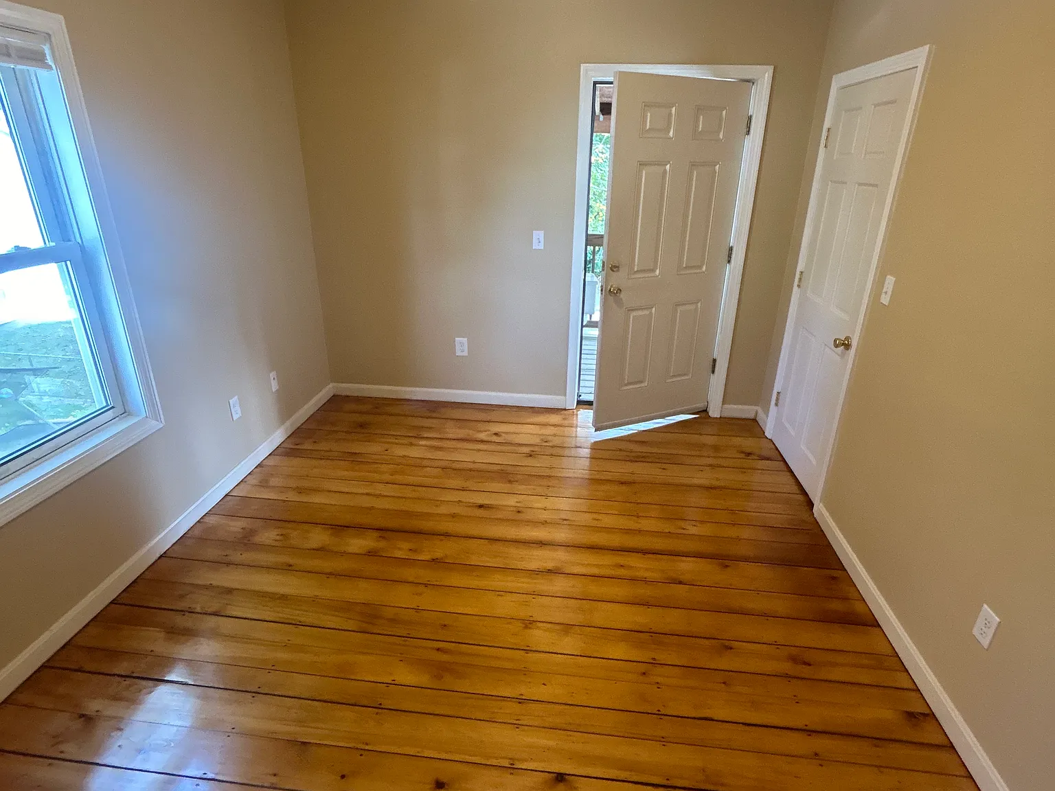 1 bed, $1,825 — Photo 4