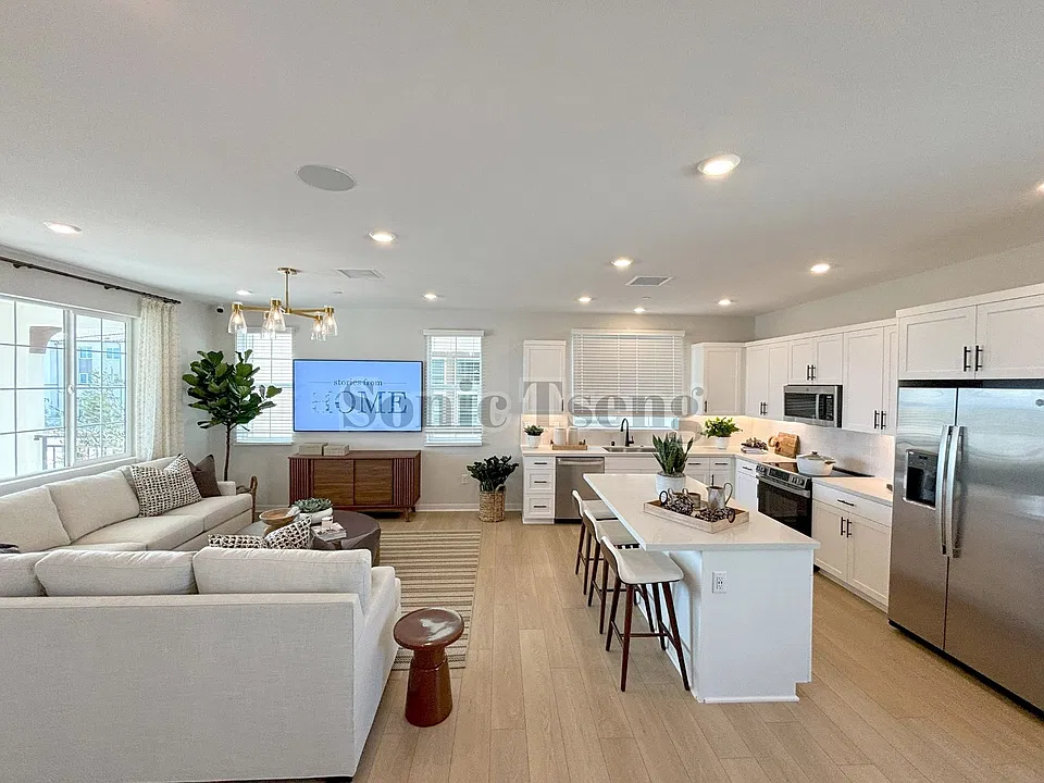 12785_Sila_Way_Zillow_LV_KT_DN_Sample