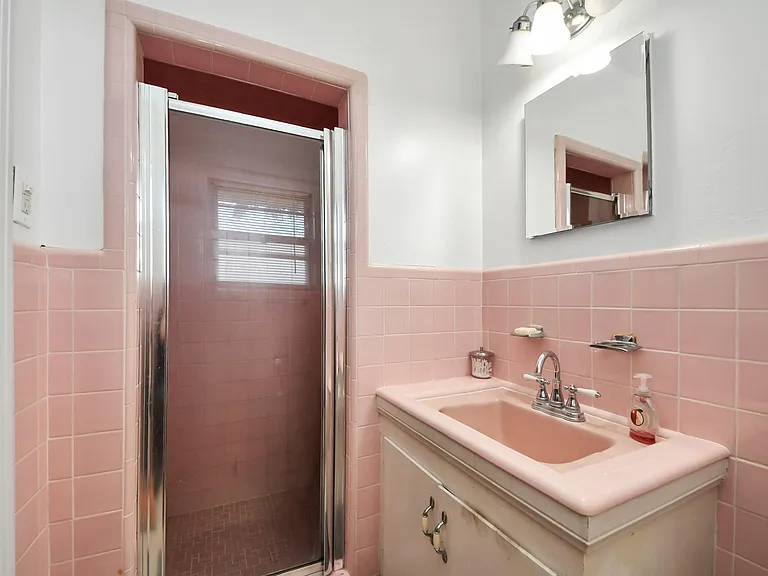 2601 Holly St — Photo 14
