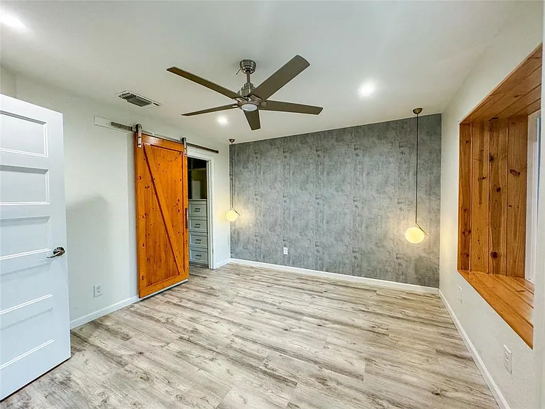 12315 Limerick Ave — Photo 8
