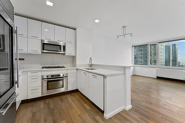 Sold by Compass | media 13