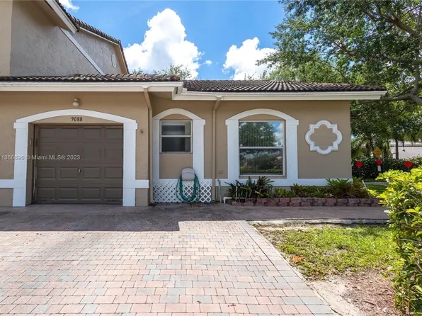 9088 NW 54th St, Sunrise, FL 33351