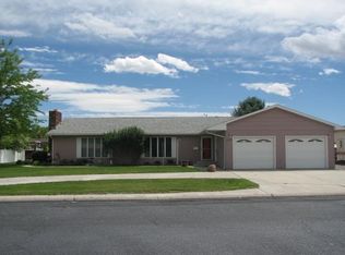 1706 Circle Rd, Worland, WY 82401