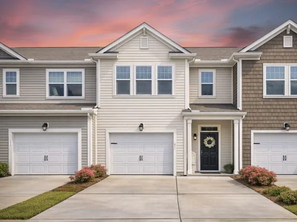 614 Hilchot Dr, Summerville, SC 29486