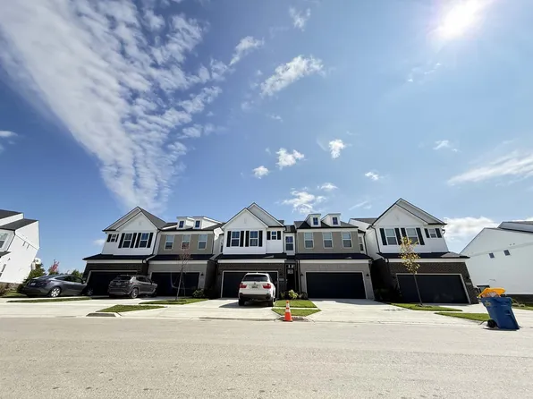 5535 E Spaniel Dr, Ann Arbor, MI 48108