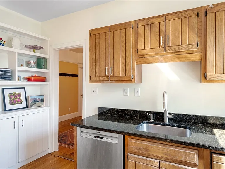 4 Linden Ct #3 — Photo 34