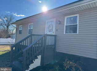 1031 Shoreland Dr, Glen Burnie, MD 21060