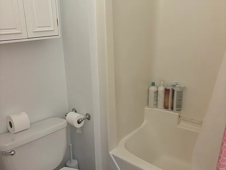 1110 Beacon St #1C — Photo 4