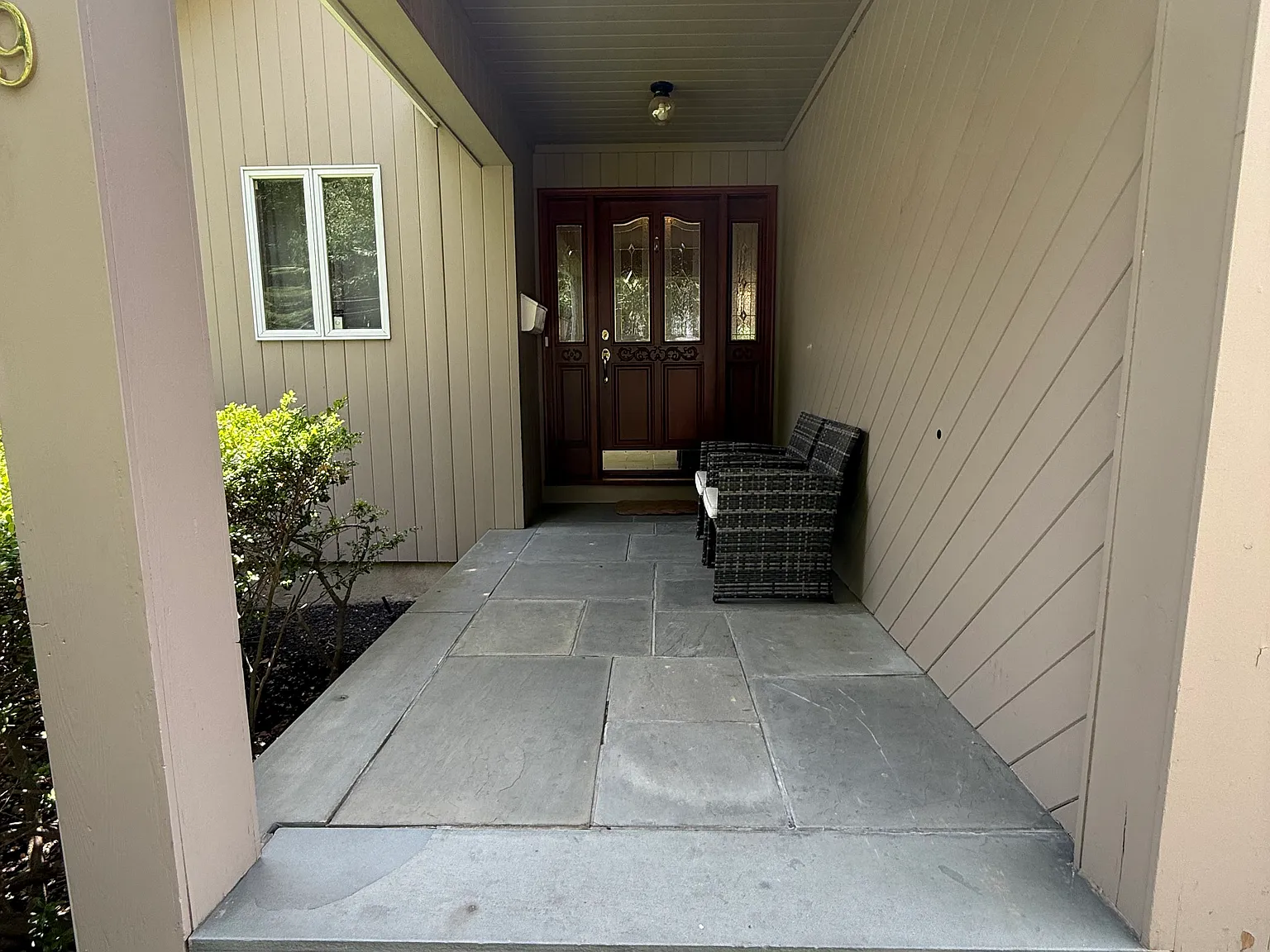 3 bed, 2.5 bath, 2320 sqft, $5,575 — Photo 3