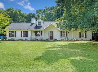 120 Old Mill Dr, Locust Grove, GA 30248