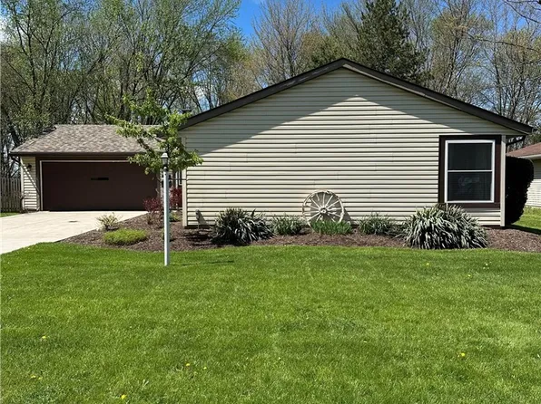 6868 Middlebrook Blvd, Middleburg Heights, OH 44130