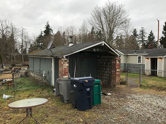 4th image of 37833 42nd Ave S