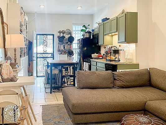 3rd image of 363 Stockholm St APT 1R