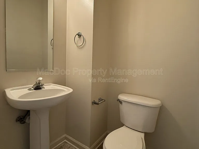11009 Bevin Dr — Photo 9