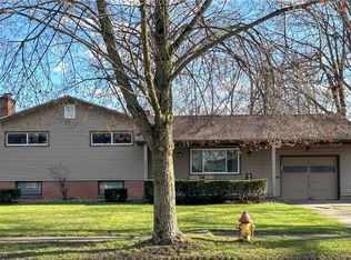 1677 Arthur Dr NW, Warren, OH 44485