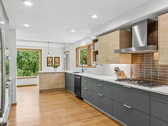 5th image of 3528 Widgeon Way