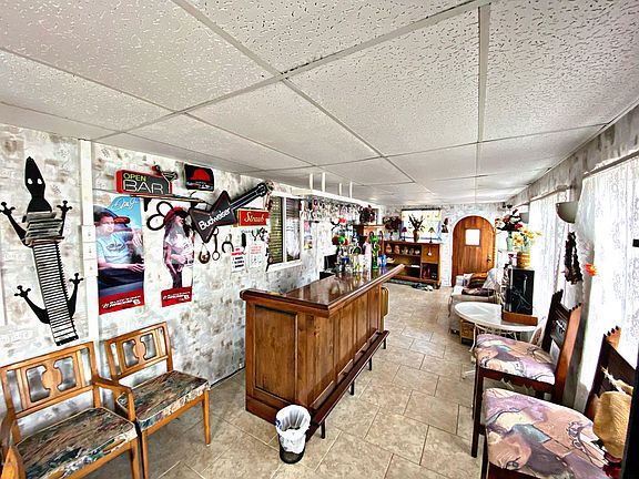 5th image of 349 S 58th Pl