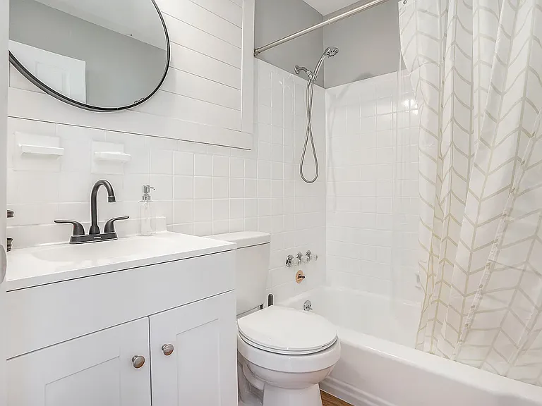 570 W Ocean View Ave #1 — Photo 10
