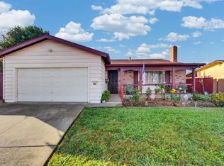1073 Flicker Ln, Fairfield, CA 94533