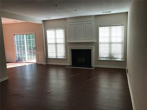 5th image of 245 Regent Sq #245