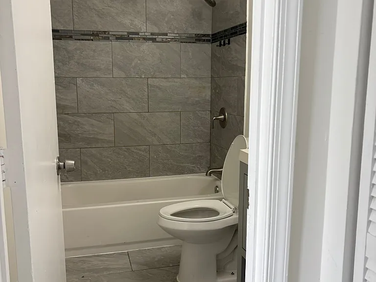 7311 Branchwood Ter — Photo 14