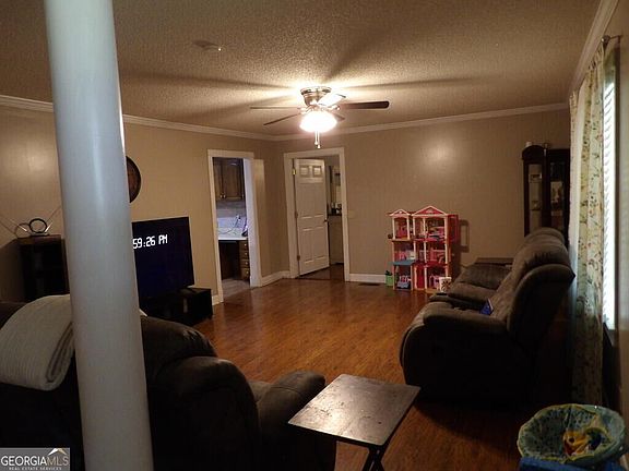 2nd image of 119 S Church St