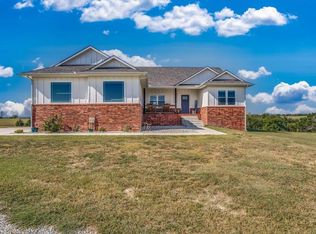 5477 52nd Rd, Udall, KS 67146
